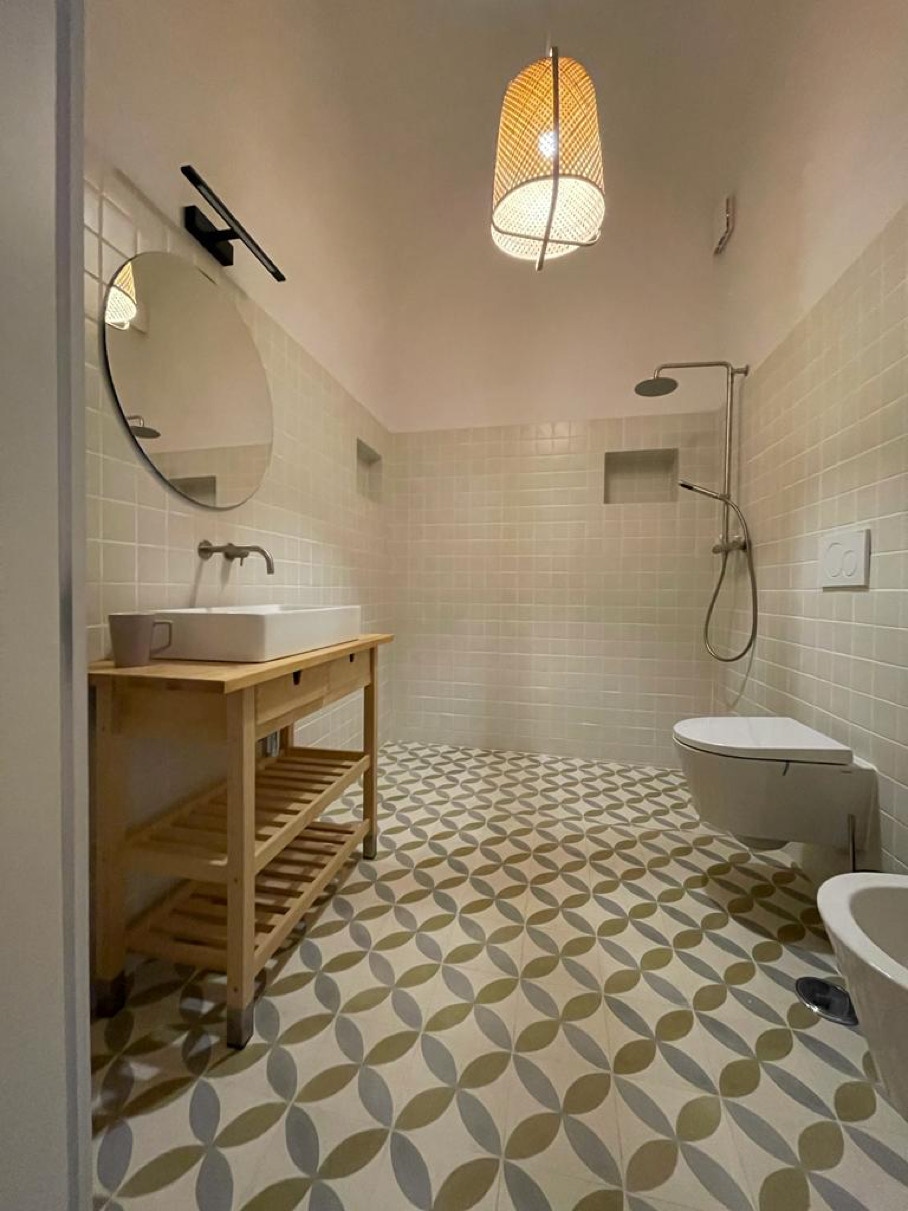 O padrão Flor de Sal G com a Faixa ZigZag da Projecto Mosaico num apartamento em Lisboa 